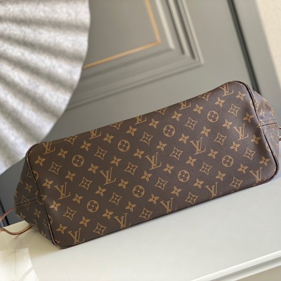 Louis Vuitton Monogram Neverfull MM tote bagLouis Vuitton Monogram Neverfull MM - Picture 7 of 9